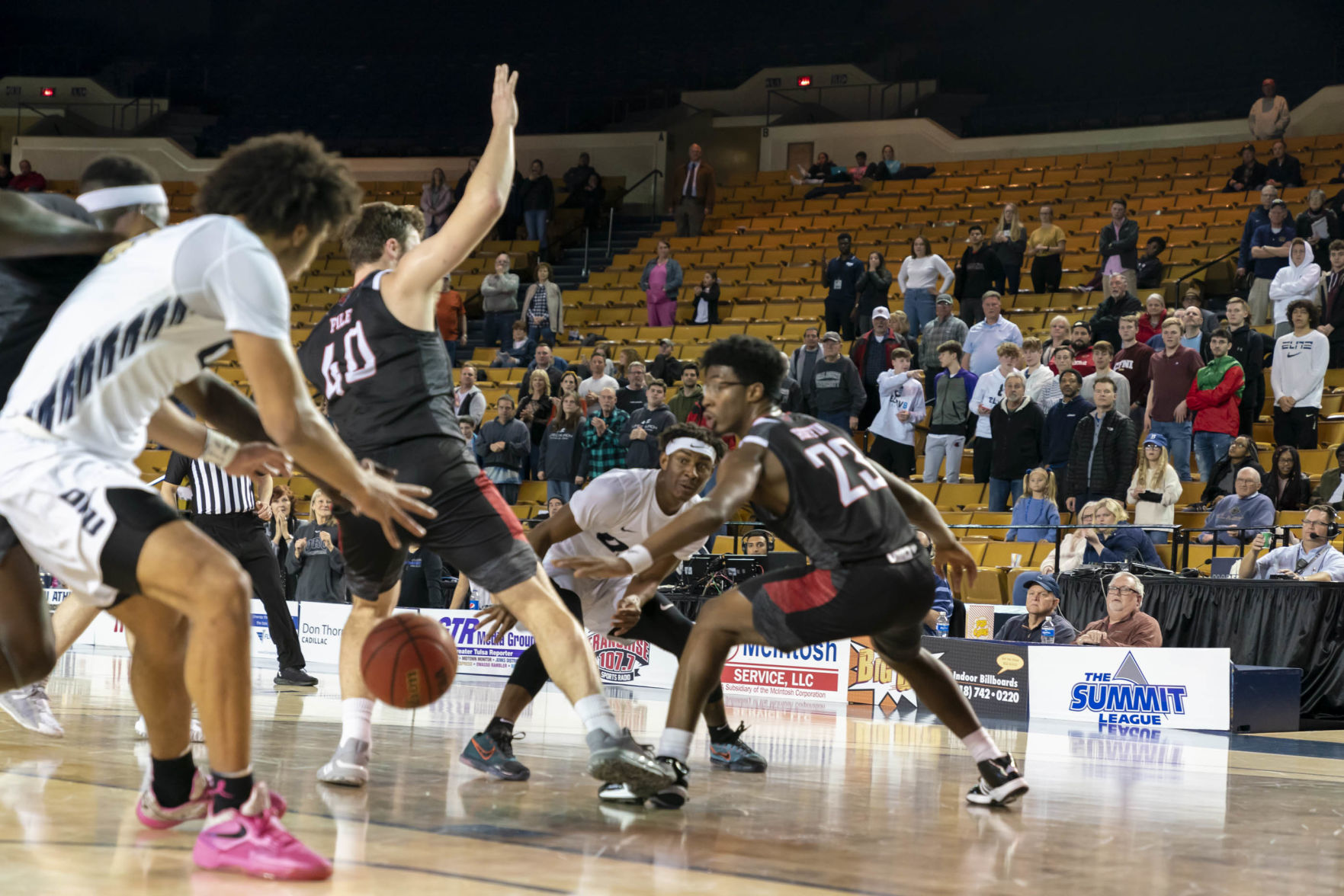 Oral Roberts University faces Omaha - Men's Basketball